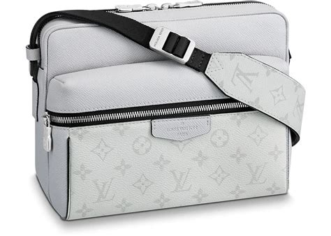 louis vuitton messenger bag white